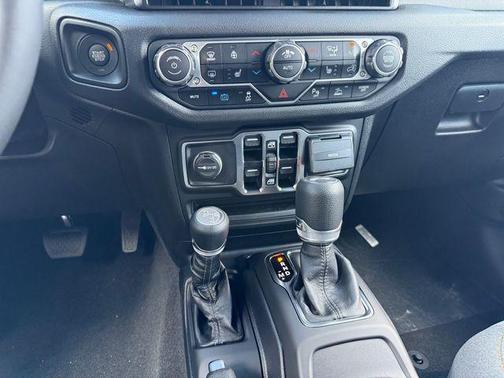 2025 Jeep Wrangler 4xe Sport