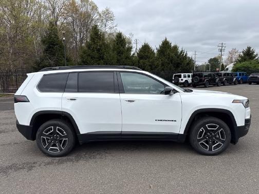 Bright White Clearcoat 2026 Jeep Cherokee Limited