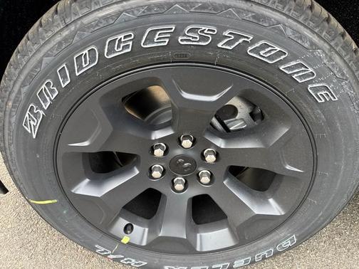 Granite Crystal Metallic Clearcoat 2026 RAM 1500 Big Horn