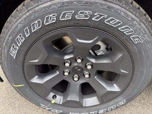 Granite Crystal Metallic Clearcoat 2026 RAM 1500 Big Horn