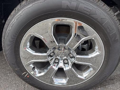 Silver Zynith 2026 RAM 1500 Big Horn
