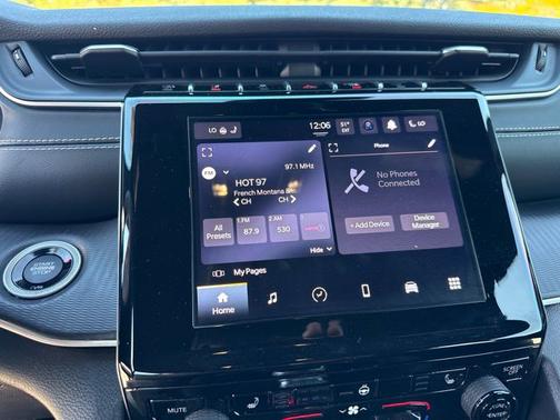 Silver Zynith 2024 Jeep Grand Cherokee L Altitude