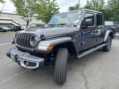 Granite Crystal Clearcoat Metallic 2026 Jeep Gladiator 85th Anniversary Edition