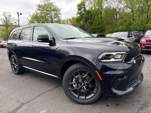 Night 2026 Dodge Durango GT Plus HEMI V8