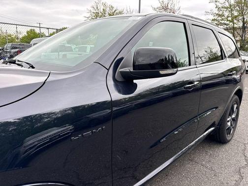 Night 2026 Dodge Durango GT Plus HEMI V8