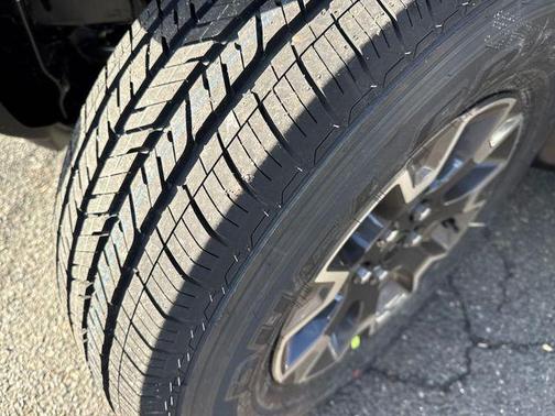 Bright White Clearcoat 2026 Jeep Wrangler Sahara