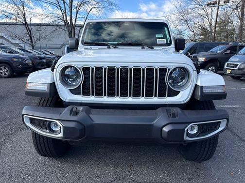 Bright White Clearcoat 2026 Jeep Wrangler Sahara