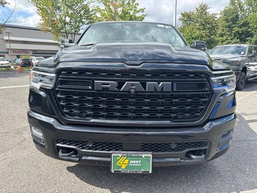 Diamond Black Crystal Pearlcoat 2025 RAM 1500 Limited