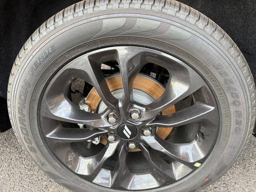 DB Black Crystal Clearcoat 2026 Dodge Durango GT