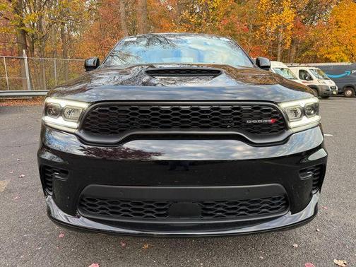 DB Black Crystal Clearcoat 2026 Dodge Durango GT