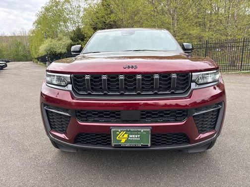 Velvet Red Pearlcoat 2026 Jeep Grand Cherokee L Laredo
