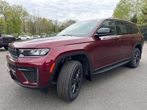 Velvet Red Pearlcoat 2026 Jeep Grand Cherokee L Laredo