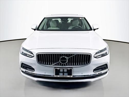 2023 Volvo S90 B6 Ultimate