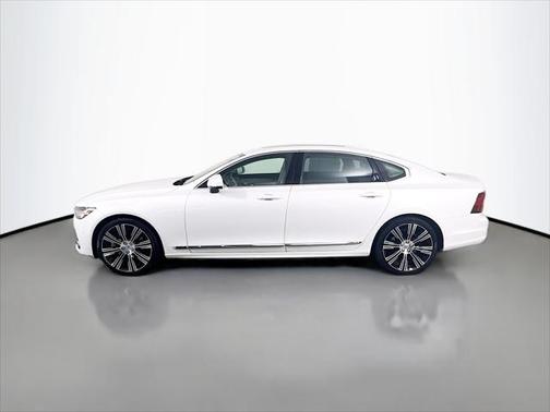 2023 Volvo S90 B6 Ultimate