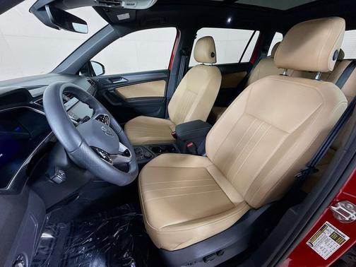 2024 Volkswagen Tiguan 2.0T SE R-Line Black 4MOTION