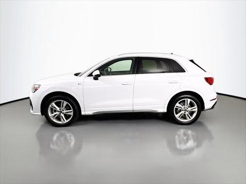 2022 Audi Q3 45 S line Premium Plus