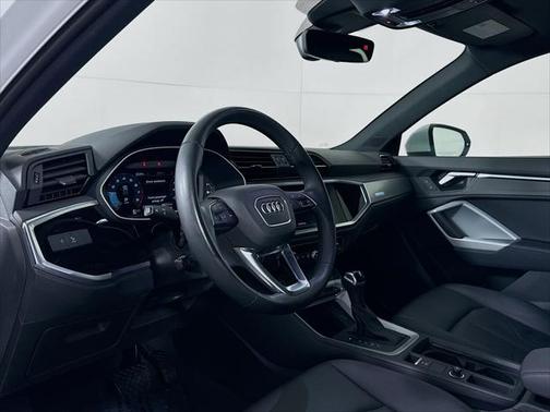 2022 Audi Q3 45 S line Premium Plus
