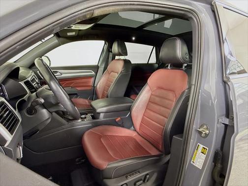 2022 Volkswagen Atlas Cross Sport 3.6L V6 SEL Premium R-Line