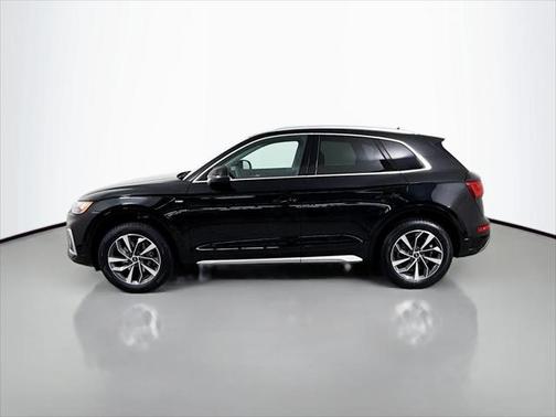 2022 Audi Q5 45 S line Premium