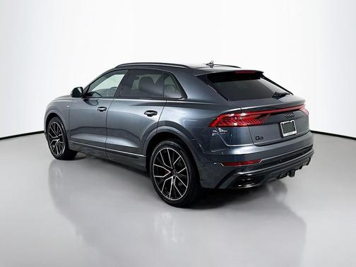 2022 Audi Q8 55 Prestige