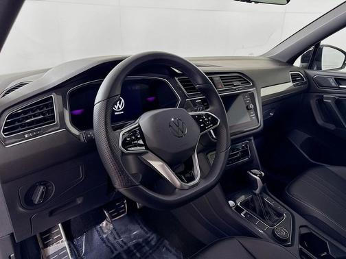 2024 Volkswagen Tiguan 2.0T SE R-Line Black 4MOTION
