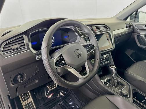 2024 Volkswagen Tiguan 2.0T SE R-Line Black 4MOTION