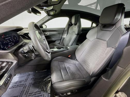 2022 Audi e-tron GT Premium Plus
