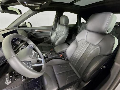 2022 Audi Q5 45 S line Premium Plus