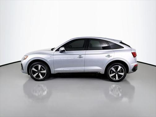 2022 Audi Q5 45 S line Premium Plus