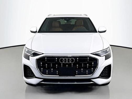 2025 Audi Q8 55 Premium Plus