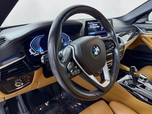 2020 BMW 530e xDrive iPerformance