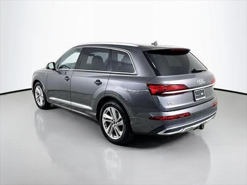 2022 Audi Q7 55 Prestige