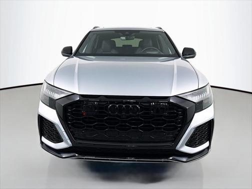 2023 Audi RS Q8 4.0T