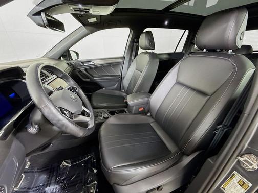 2022 Volkswagen Tiguan 2.0T SE R-Line Black 4MOTION