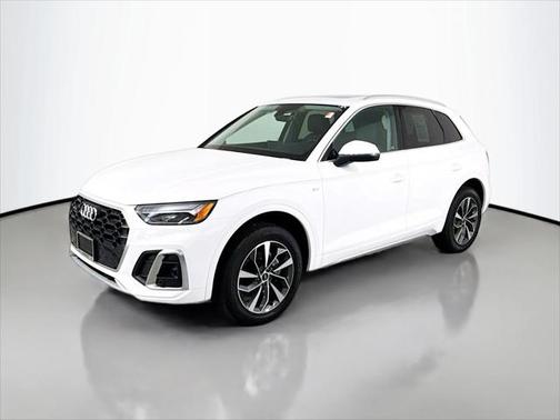2022 Audi Q5 45 S line Premium