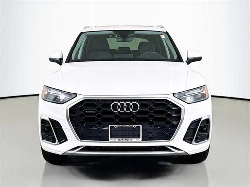 2022 Audi Q5 45 S line Premium