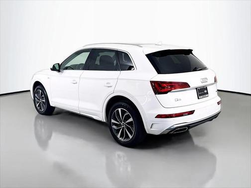 2022 Audi Q5 45 S line Premium