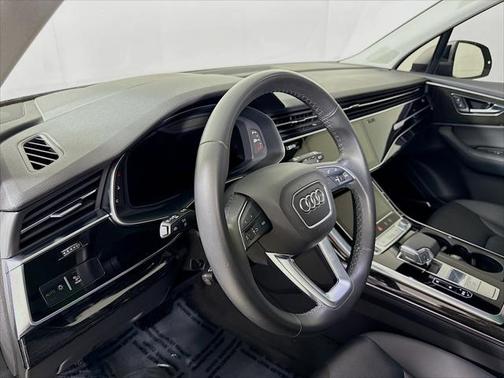 2022 Audi Q7 55 Prestige