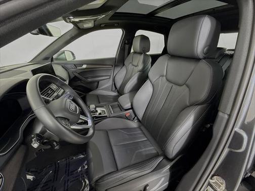 2022 Audi Q5 45 S line Premium Plus