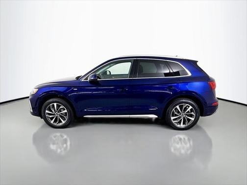 2022 Audi Q5 45 S line Premium Plus