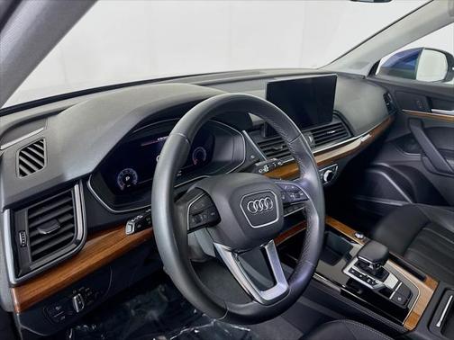 2022 Audi Q5 45 S line Premium Plus