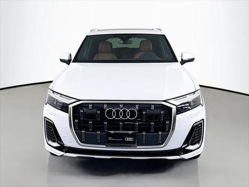 2025 Audi Q7 45 Premium