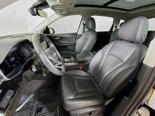 2023 Audi Q7 55 Premium Plus