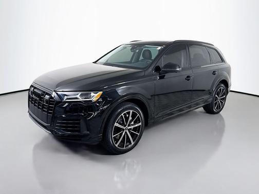2023 Audi Q7 55 Premium Plus
