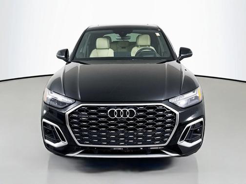 2022 Audi Q5 45 S line Prestige