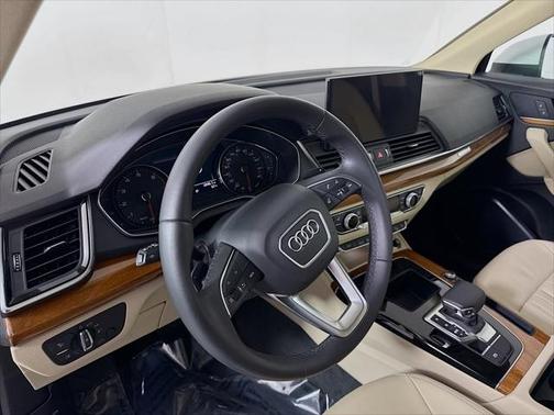 2022 Audi Q5 45 S line Premium
