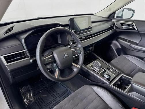 2023 Mitsubishi Outlander SE 2.5 S-AWC