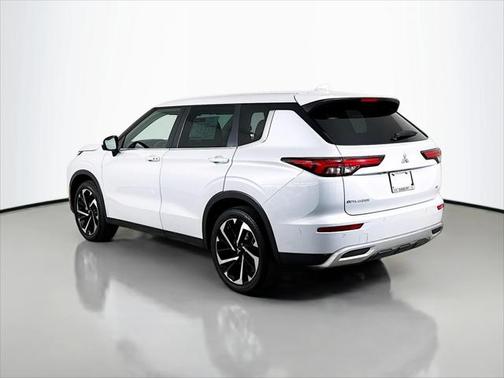 2023 Mitsubishi Outlander SE 2.5 S-AWC