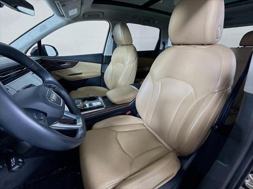 2021 Audi Q7 55 Prestige