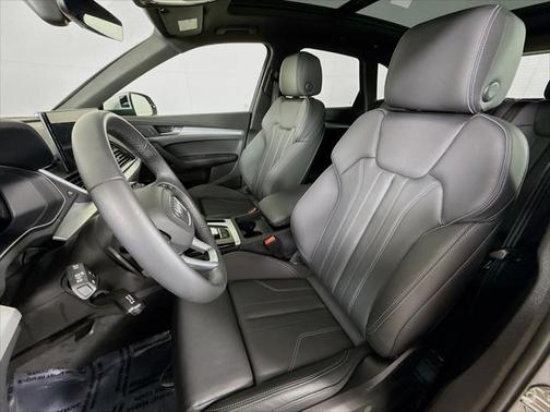 2025 Audi Q5 45 S line Premium